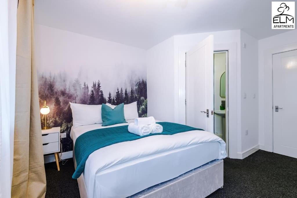 Cozy 1 Bedroom Apartment, Prime Location , Free Parking Manchester Extérieur photo